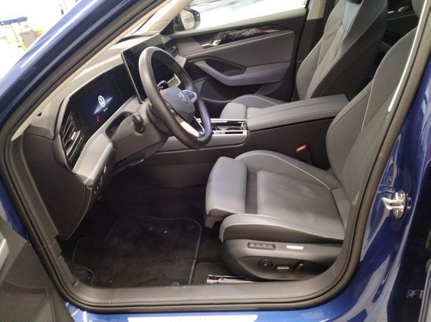 Fahrzeugabbildung Volkswagen Passat Variant 1.5 eHybrid DSG Elegance IQ.Light