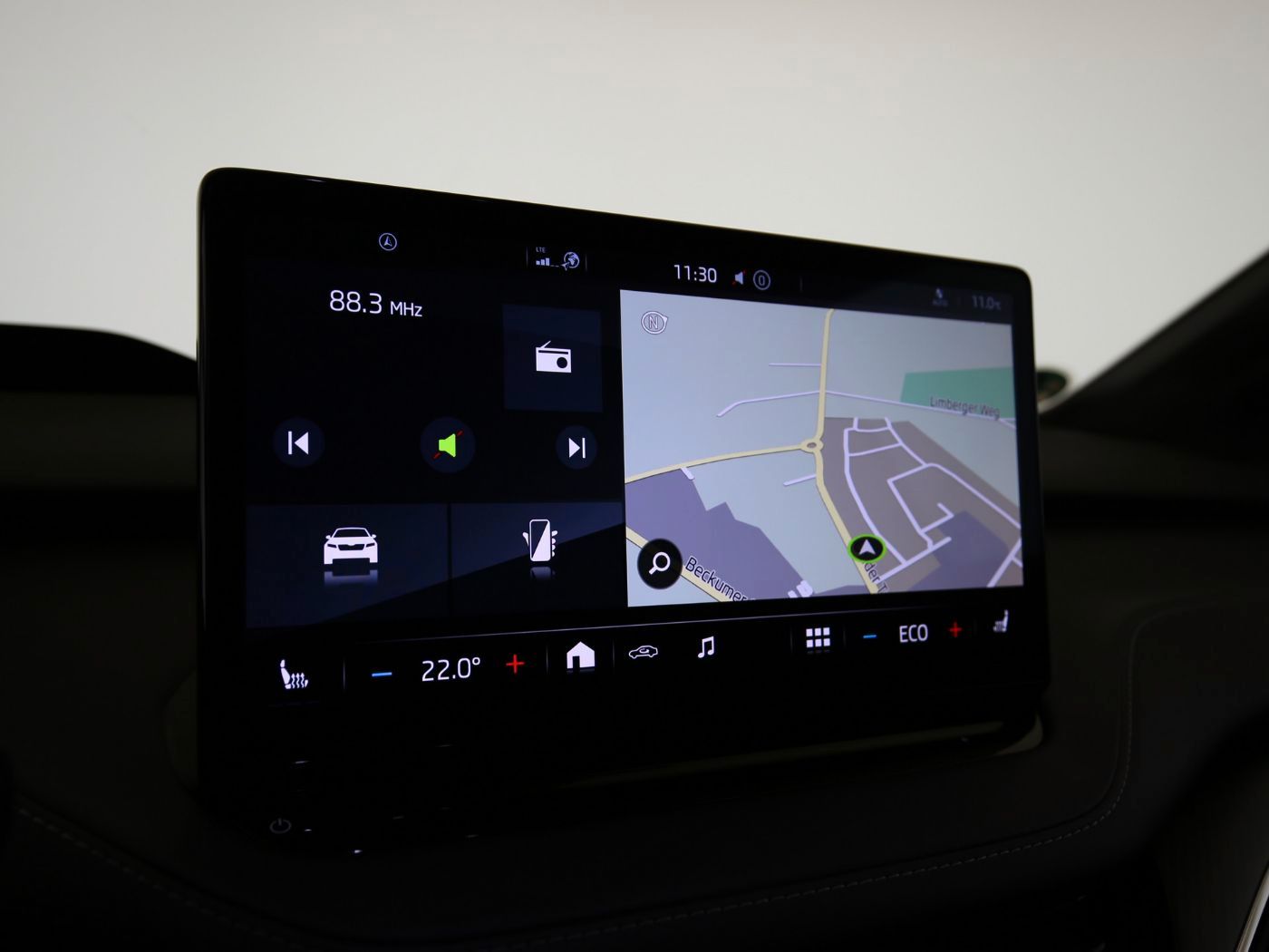 Fahrzeugabbildung SKODA Enyaq Coupé RS Suite Matrix|AHK|HUD|Pano|SD|ACC