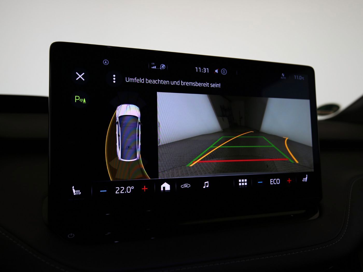 Fahrzeugabbildung SKODA Enyaq Coupé RS Suite Matrix|AHK|HUD|Pano|SD|ACC