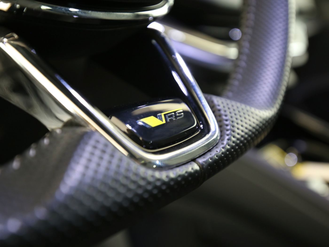 Fahrzeugabbildung SKODA Enyaq Coupé RS Suite Matrix|AHK|HUD|Pano|SD|ACC