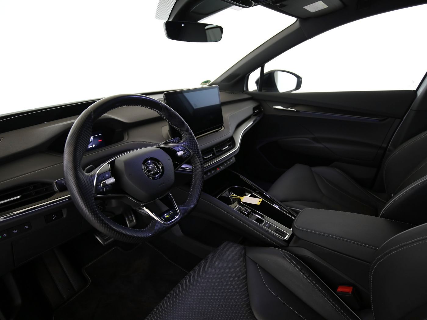 Fahrzeugabbildung SKODA Enyaq Coupé RS Suite Matrix|AHK|HUD|Pano|SD|ACC