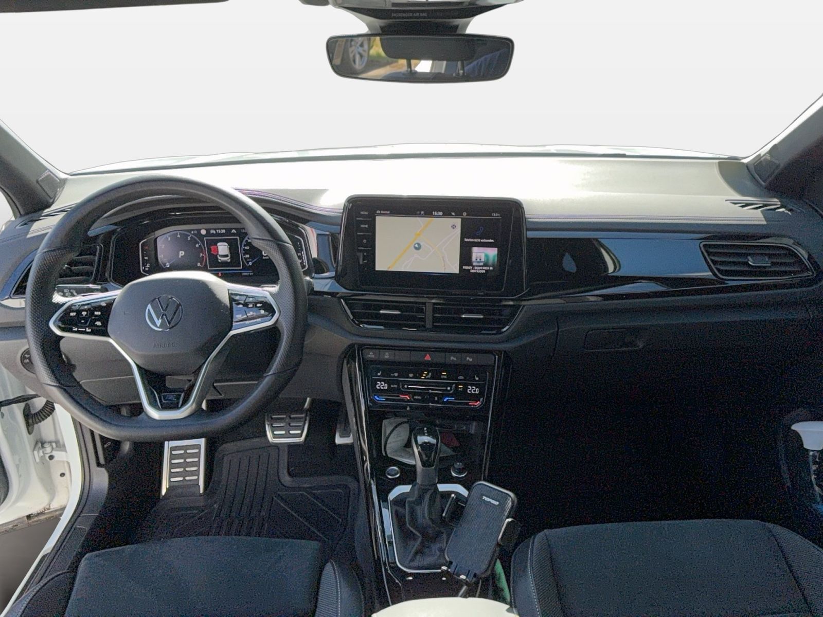 Fahrzeugabbildung Volkswagen T-Roc 1.5 TSI DSG R-Line IQ.Light|Matrix|CarPlay