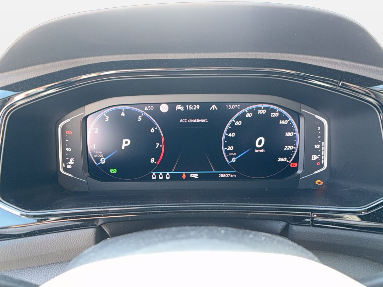 Fahrzeugabbildung Volkswagen T-Roc 1.5 TSI DSG R-Line IQ.Light|Matrix|CarPlay