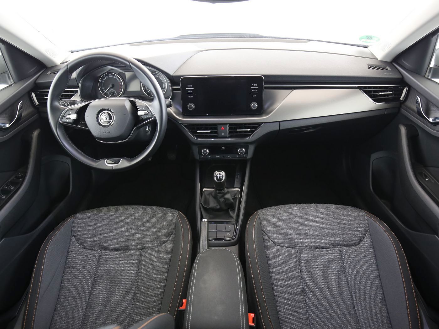 Fahrzeugabbildung SKODA Kamiq 1.0 TSI Clever AHK|LED|Kamera|KlimaA|PDC