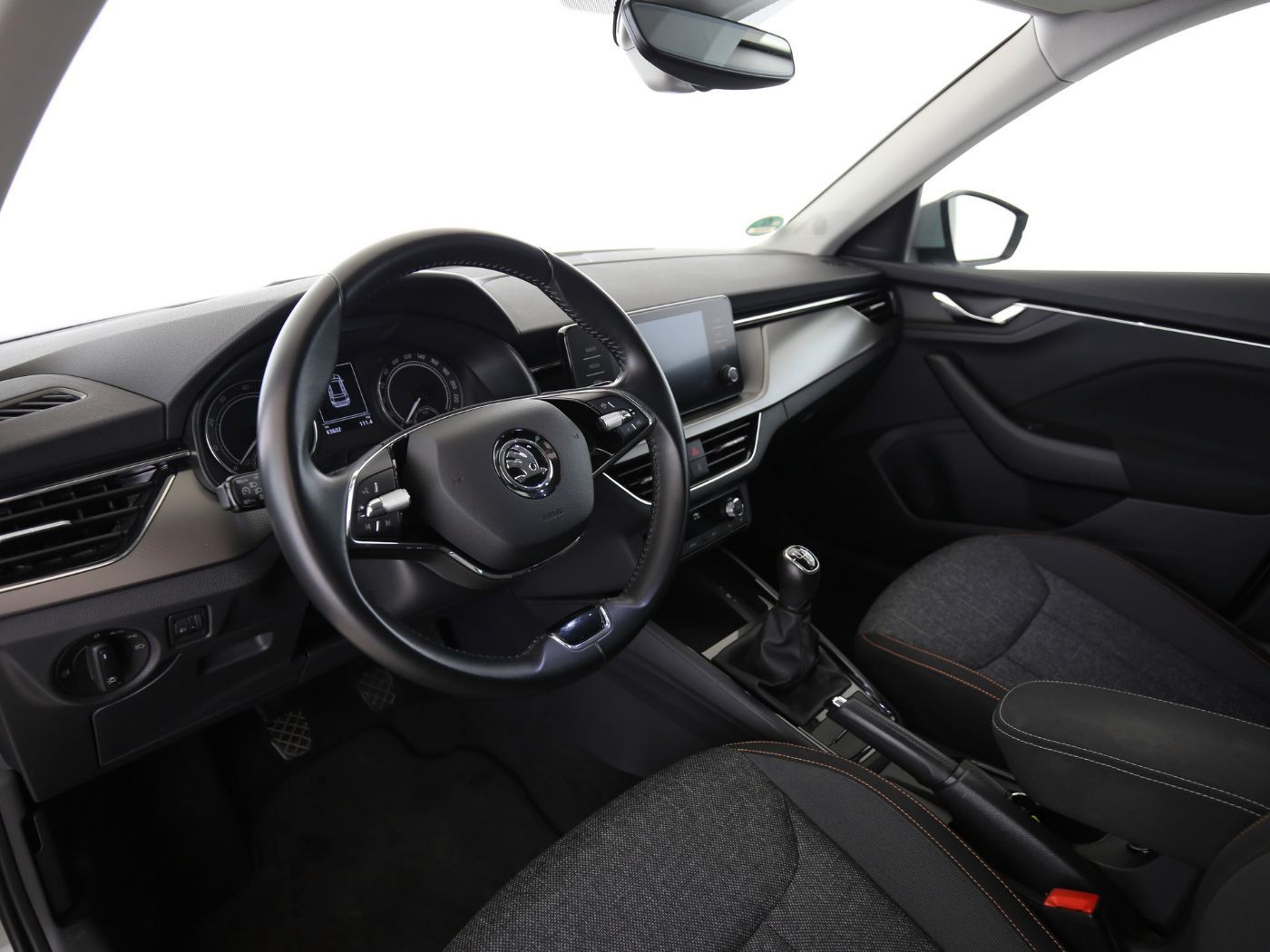 Fahrzeugabbildung SKODA Kamiq 1.0 TSI Clever AHK|LED|Kamera|KlimaA|PDC