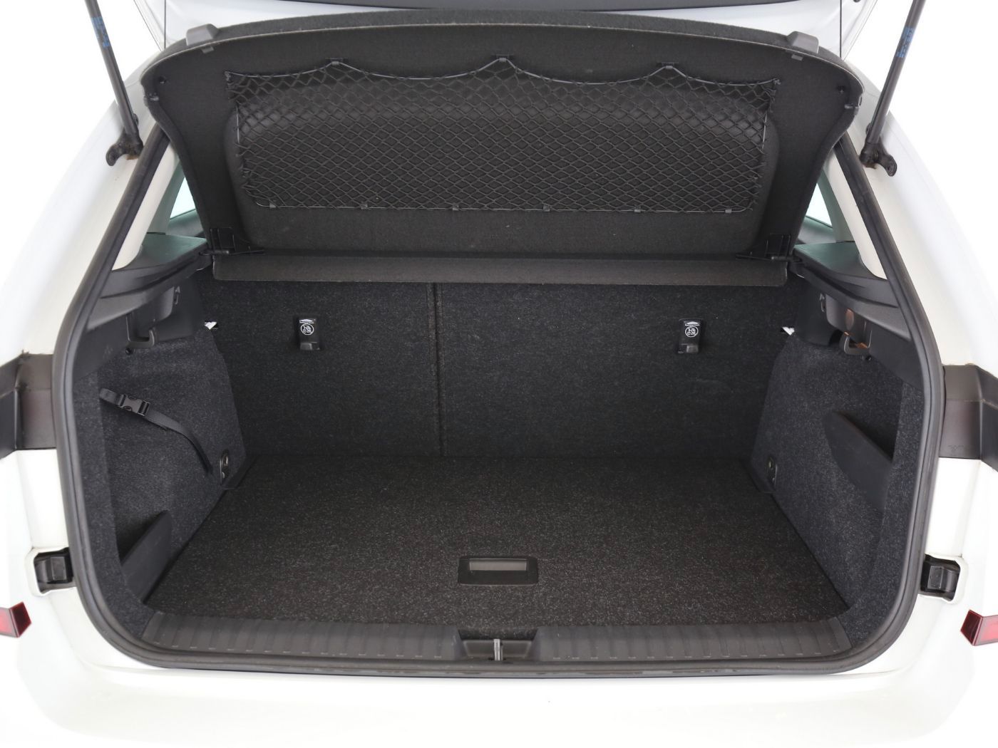 Fahrzeugabbildung SKODA Kamiq 1.0 TSI Style LED|Alcant.|KlimaA|LaneAss