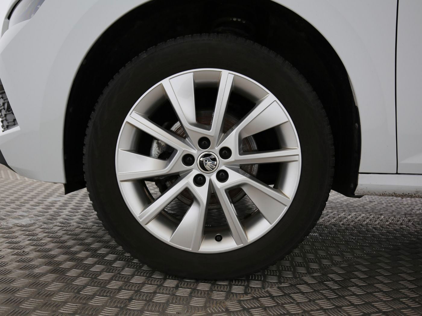 Fahrzeugabbildung SKODA Kamiq 1.0 TSI Style LED|Alcant.|KlimaA|LaneAss