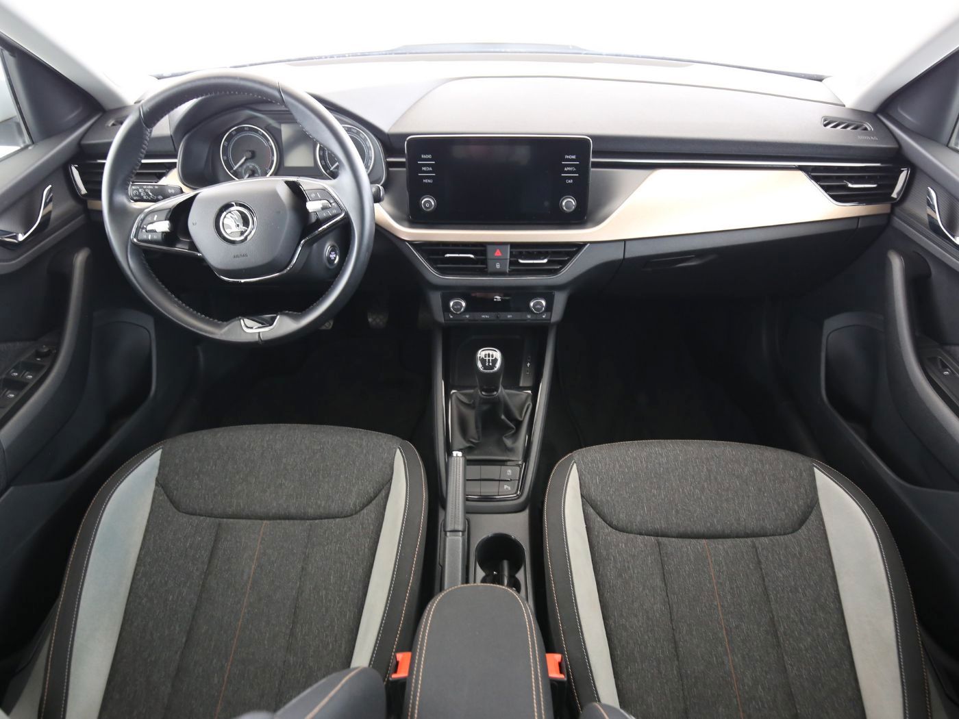 Fahrzeugabbildung SKODA Kamiq 1.0 TSI Style LED|Alcant.|KlimaA|LaneAss