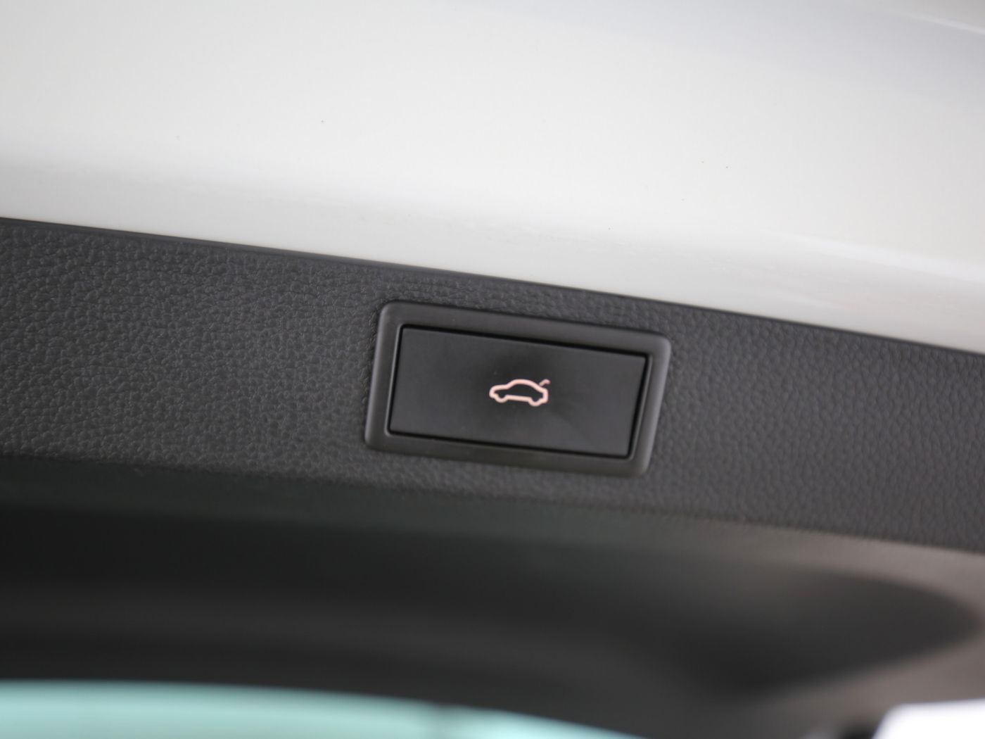 Fahrzeugabbildung SKODA Karoq 1.5 TSI ACT Clever 4xSHZG|ACC|LED|Navi|PDC