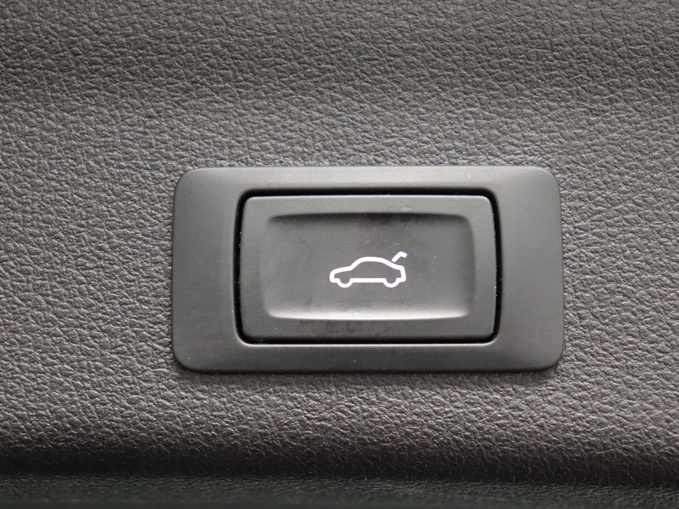 Fahrzeug autohaus mense Fahrzeugabbildung Audi A6 Avant 40 TDI S tronic design Matrix|CarPlay|A
