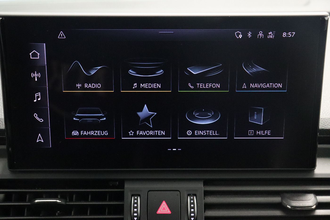 Fahrzeugabbildung Audi Q5 55 TFSIe quattro S tronic S line AHK|Luft|LED