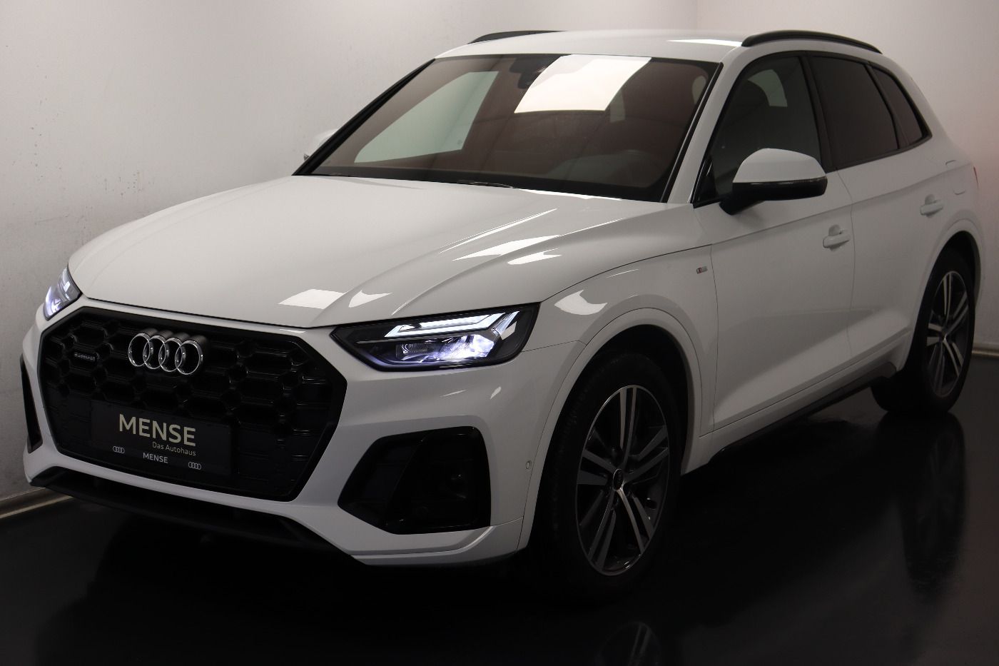 Fahrzeugabbildung Audi Q5 55 TFSIe quattro S tronic S line AHK|Luft|LED