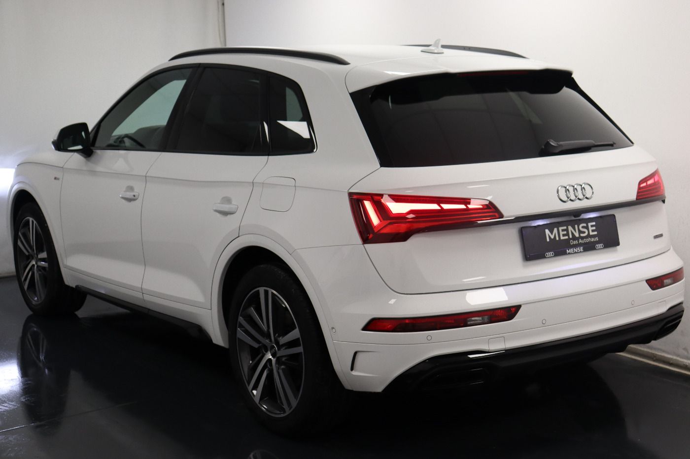 Fahrzeugabbildung Audi Q5 55 TFSIe quattro S tronic S line AHK|Luft|LED