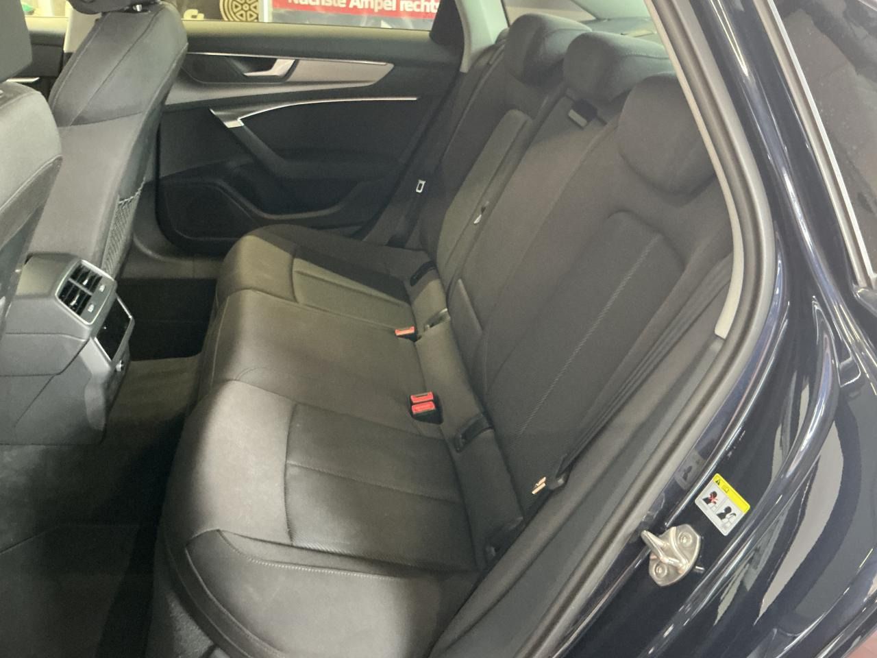 Fahrzeugabbildung Audi A6 Limousine 35 TDI S tronic sport LED|Navi|PDC