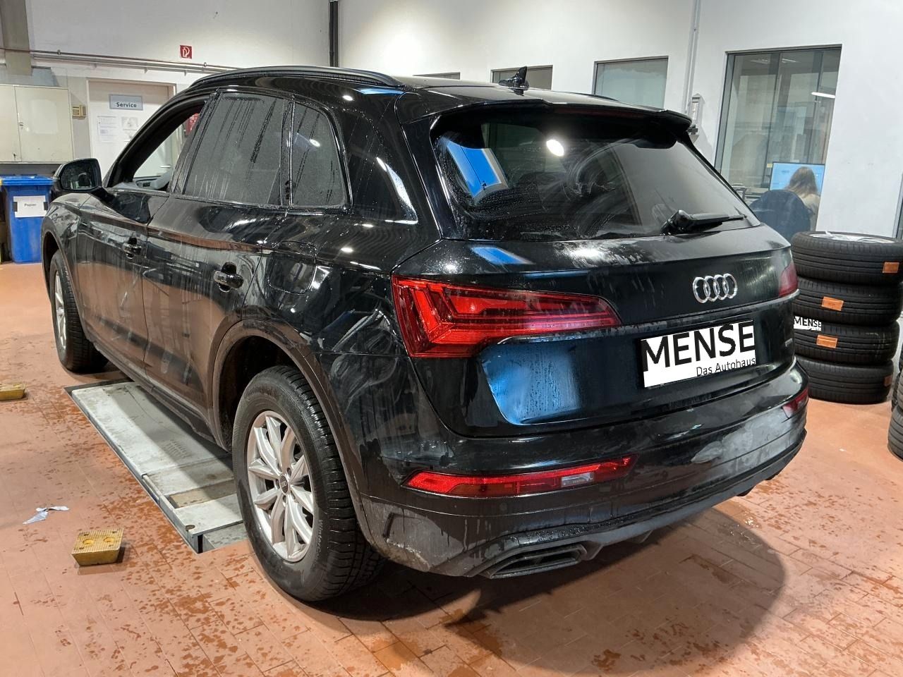 Fahrzeug autohaus mense Fahrzeugabbildung Audi Q5 55 TFSI e quattro S tronic S line Standhzg|LM
