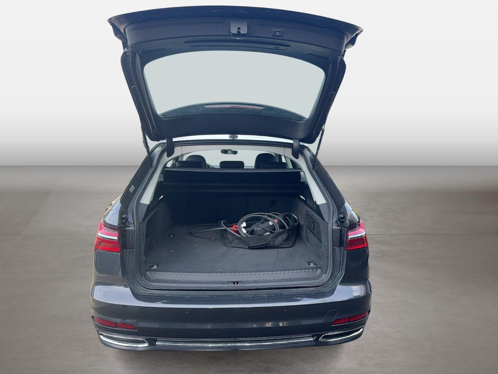 Fahrzeugabbildung Audi A6 Avant 50 TFSIe Quattro S tronic Design AHK|LM