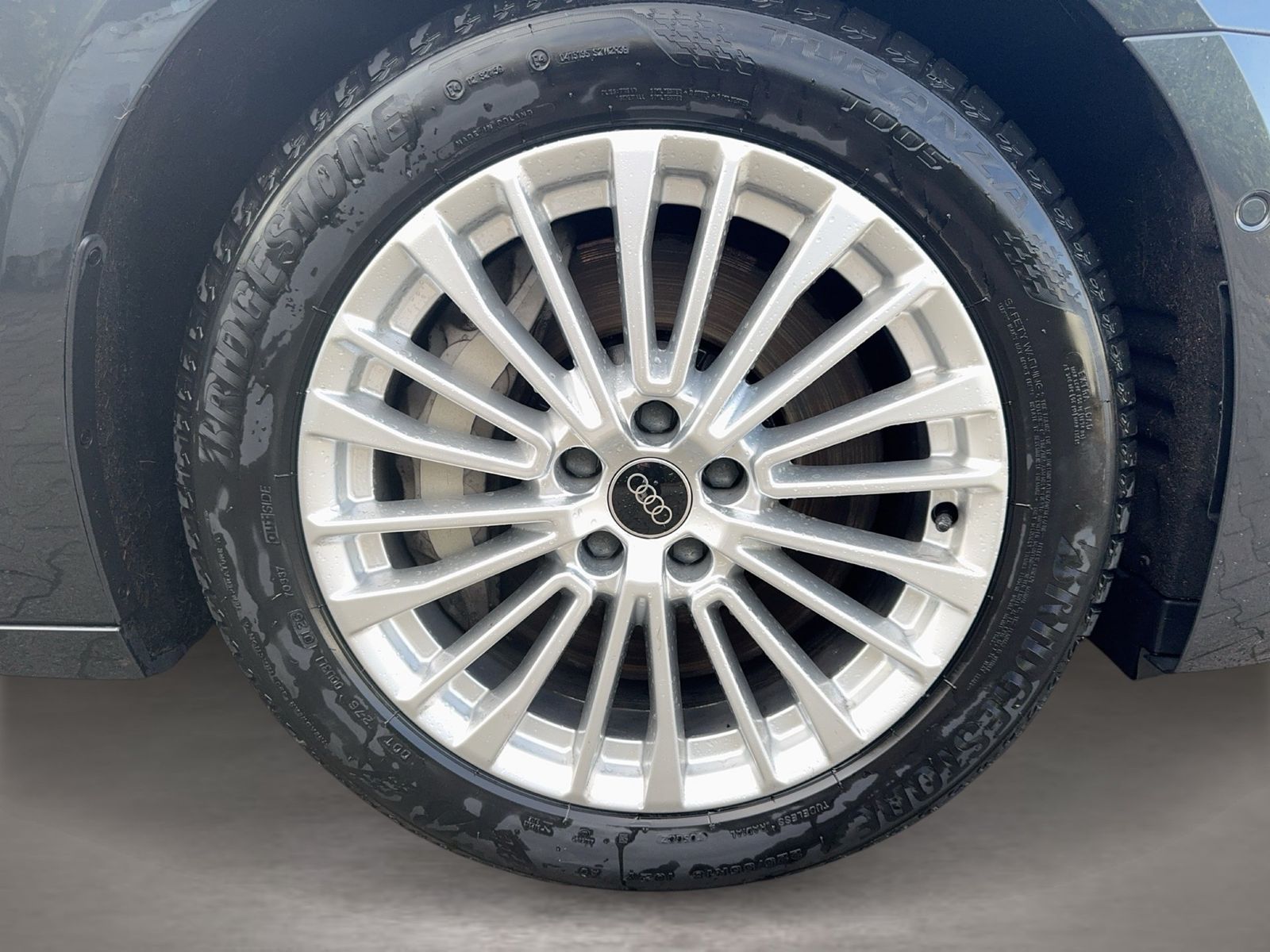 Fahrzeugabbildung Audi A6 Avant 50 TFSIe Quattro S tronic Design AHK|LM