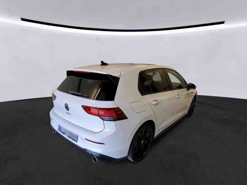 Fahrzeugabbildung Volkswagen Golf VIII GTI DSG CarPlay|Pano|SD|ACC|LED|Navi