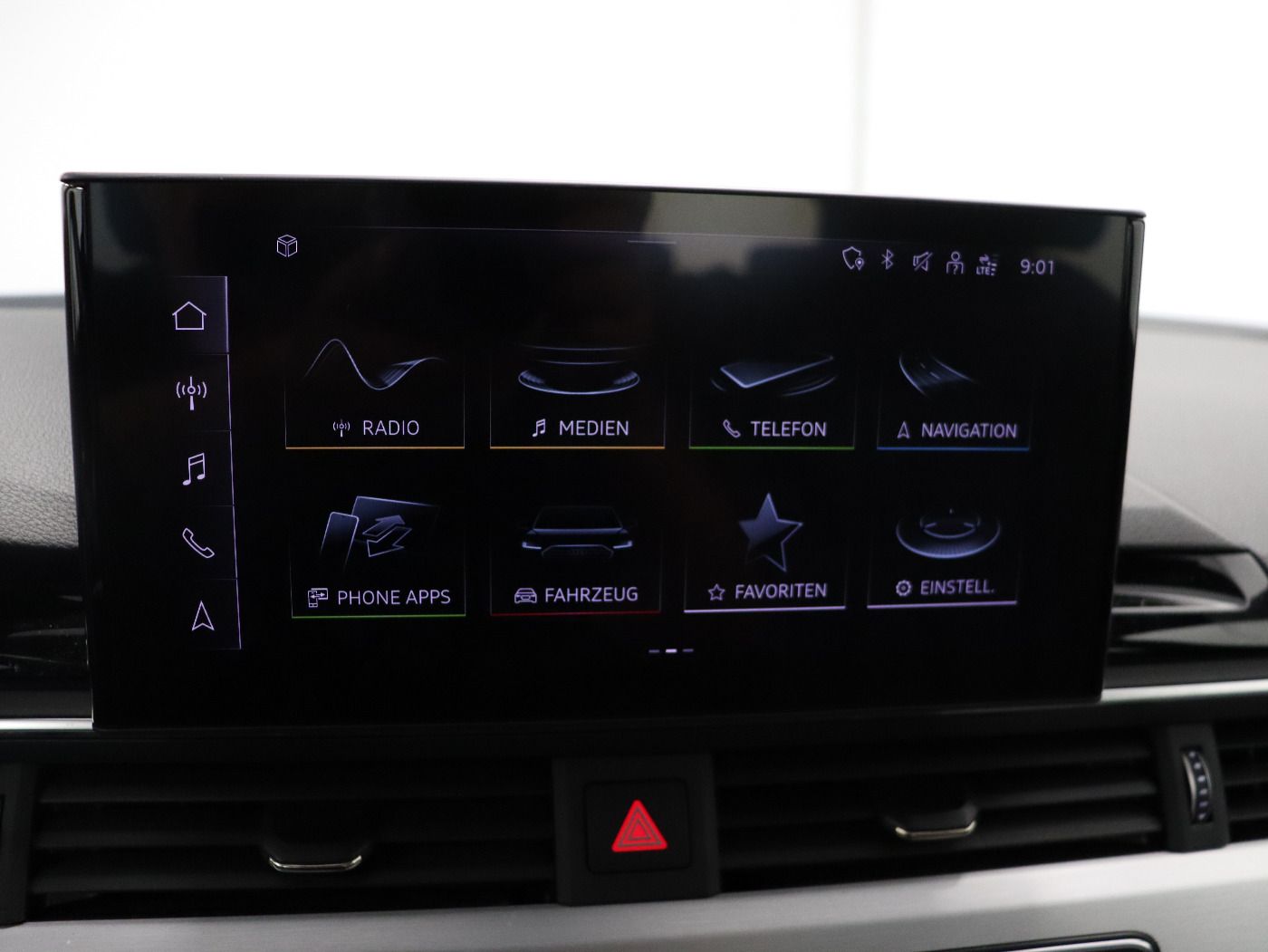 Fahrzeugabbildung Audi A4 Avant 40 TDI quattro S tronic S line CarPlay|