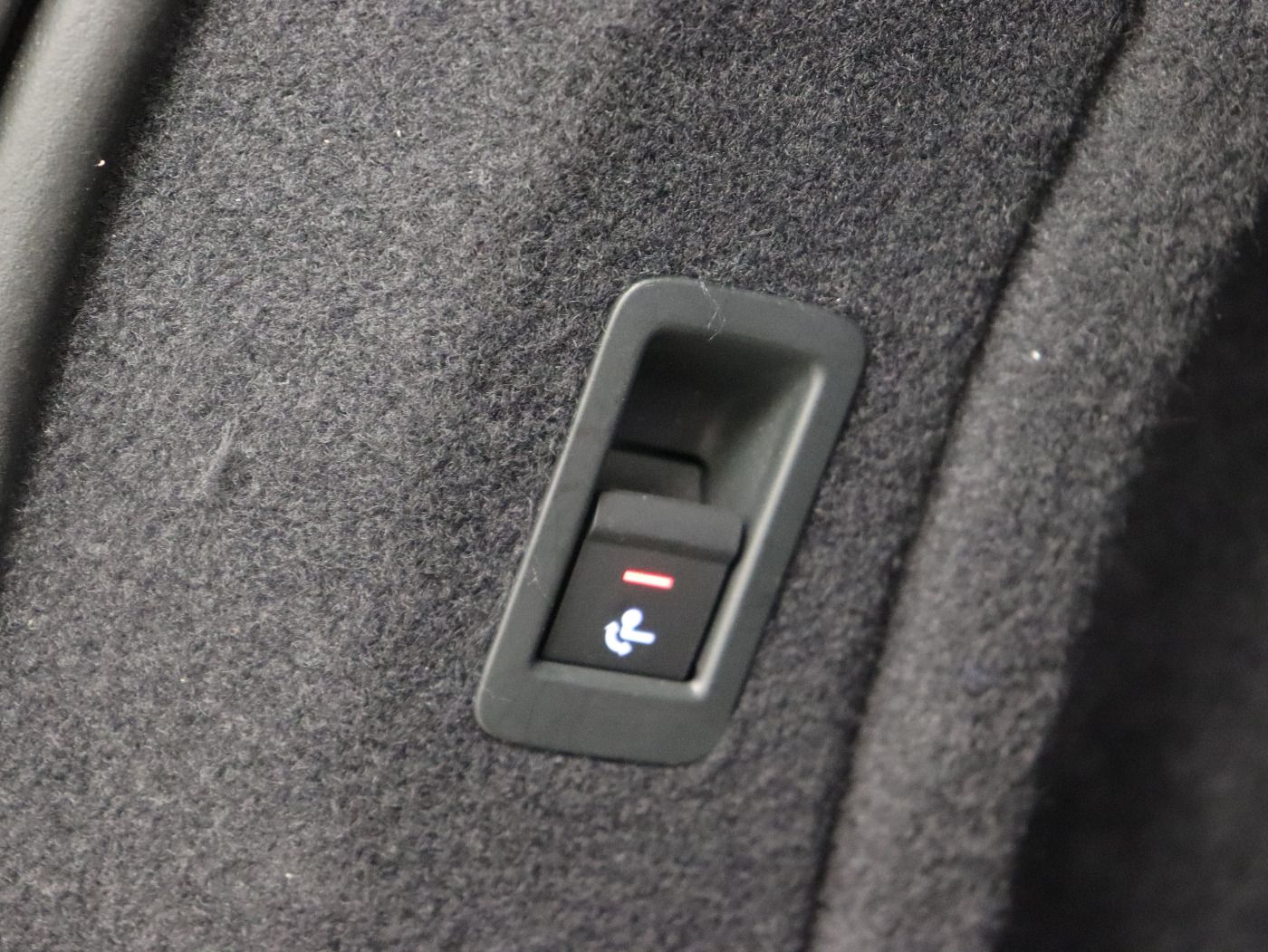 Fahrzeugabbildung Audi A4 Avant 40 TDI quattro S tronic S line CarPlay|