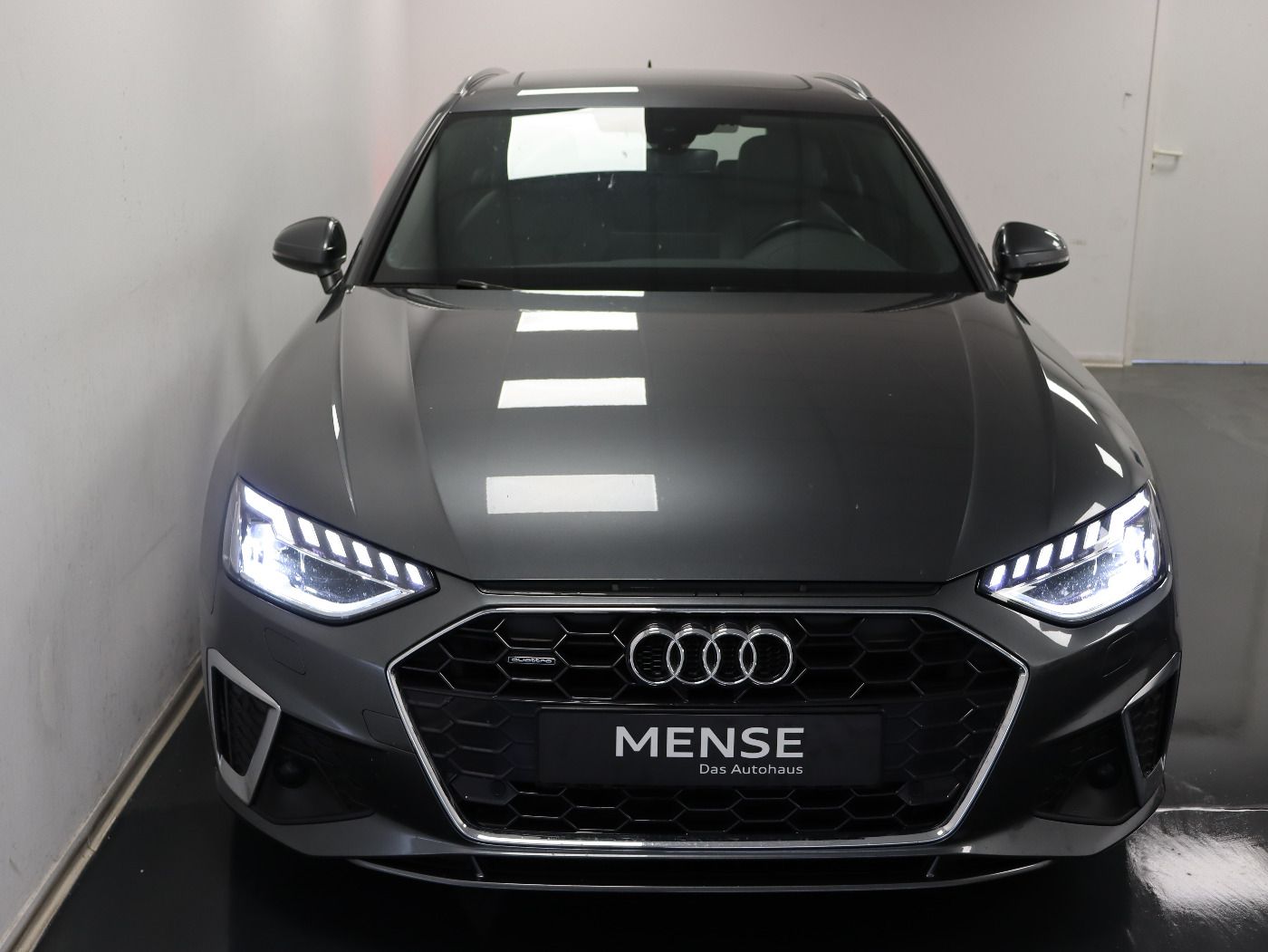 Fahrzeugabbildung Audi A4 Avant 40 TDI quattro S tronic S line CarPlay|