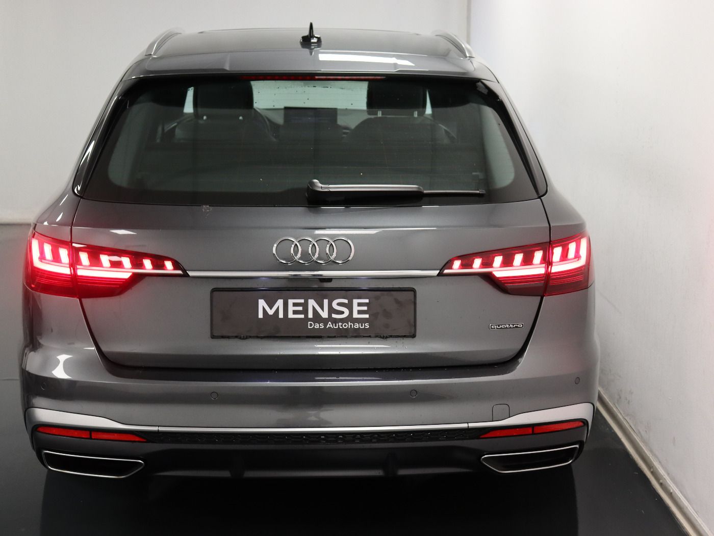 Fahrzeugabbildung Audi A4 Avant 40 TDI quattro S tronic S line CarPlay|