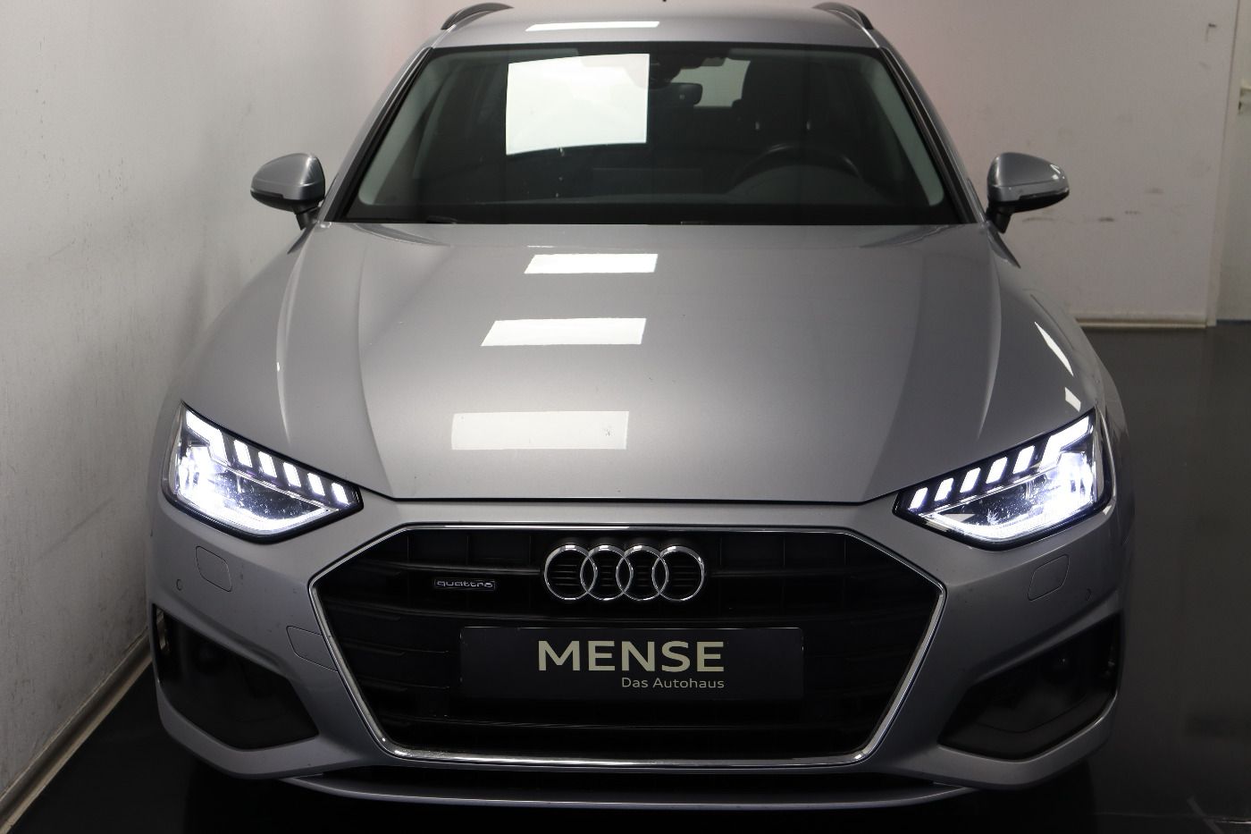 Fahrzeugabbildung Audi A4 Avant 40 TDI quattro S tronic Matrix|CarPlay