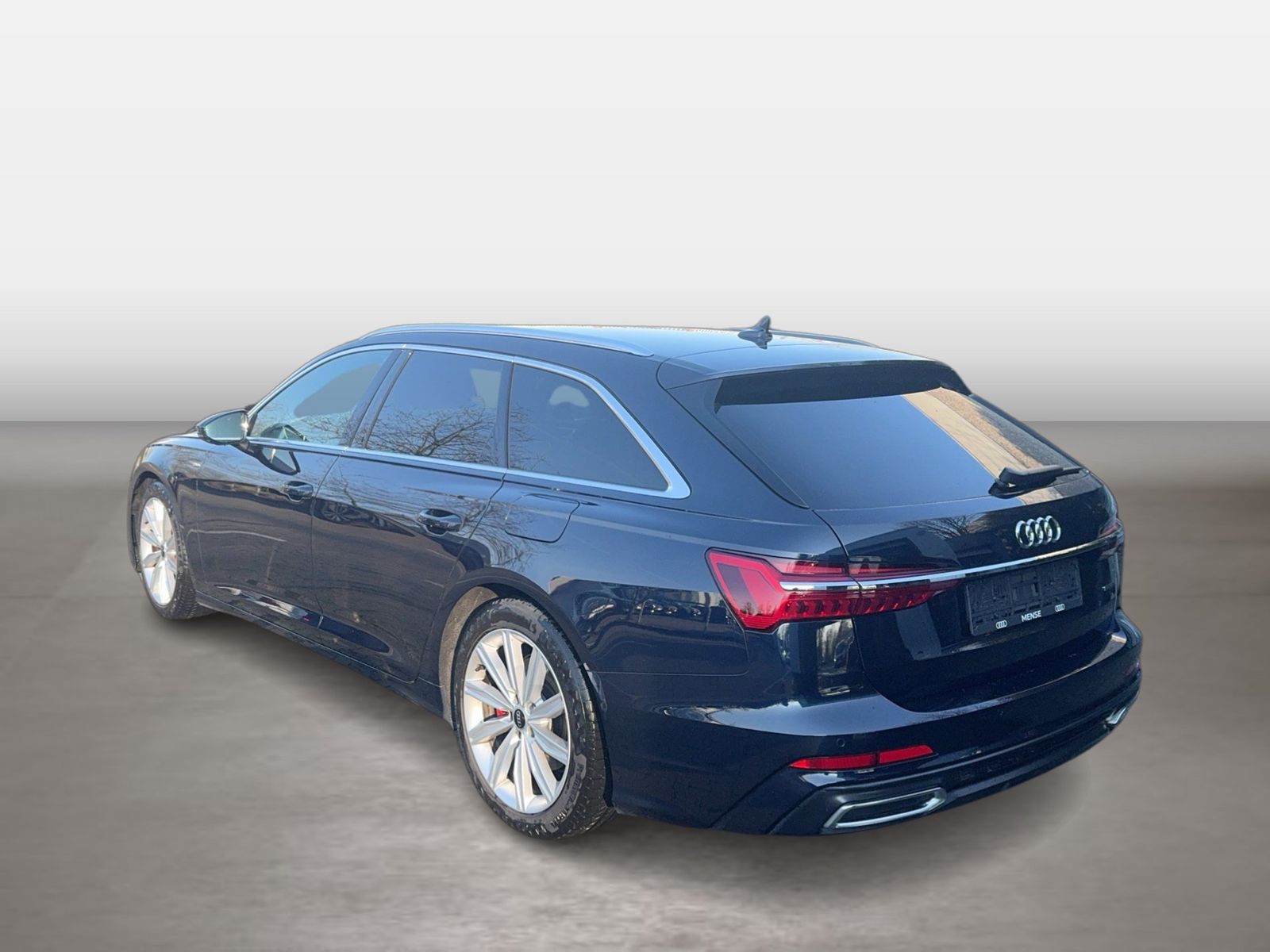 Fahrzeugabbildung Audi A6 Avant 55 TFSIe quattro S tronic S line Matrix