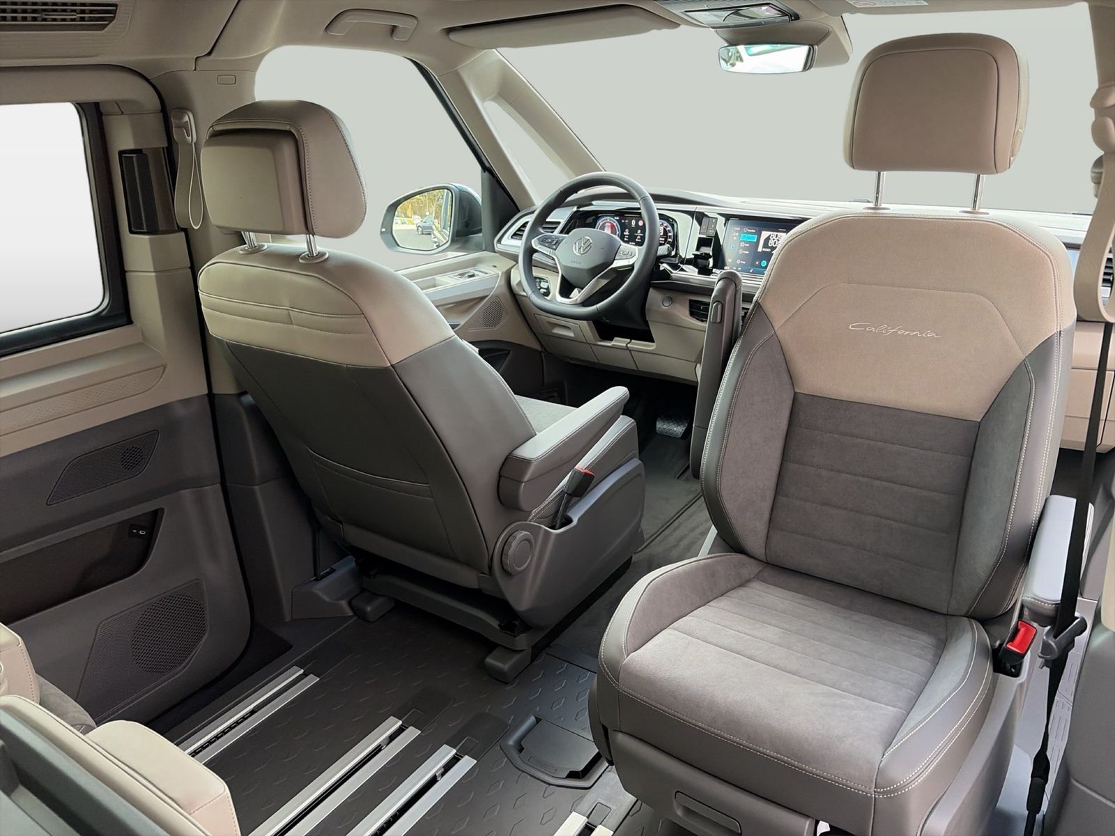 Fahrzeugabbildung Volkswagen NFZ California Beach Camper 2.0 l TDI 110 kW DSG