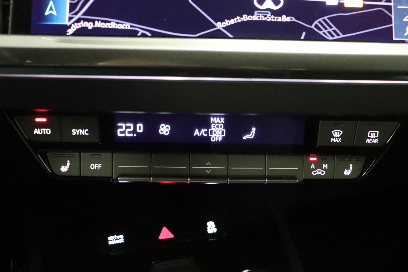 Fahrzeug autohaus mense Fahrzeugabbildung Audi Q4 e-tron 45 quattro AHK|Standhzg|LED|Navi