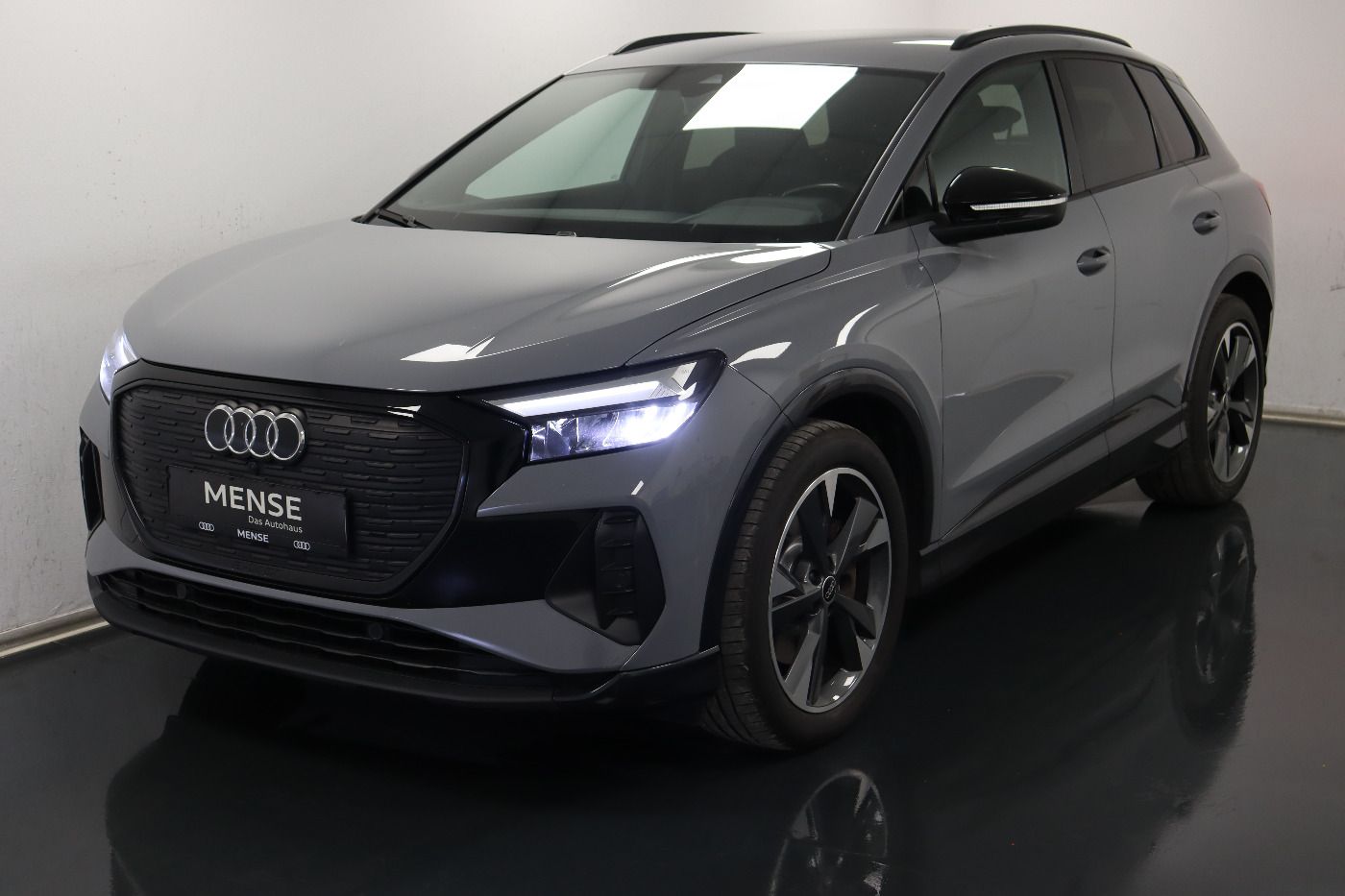 Fahrzeug autohaus mense Fahrzeugabbildung Audi Q4 e-tron 45 quattro AHK|Standhzg|LED|Navi