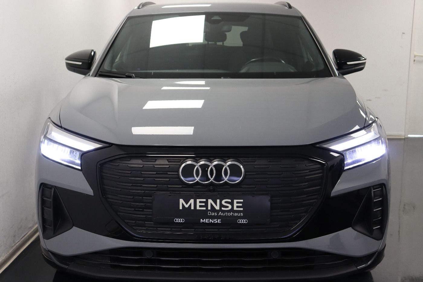 Fahrzeug autohaus mense Fahrzeugabbildung Audi Q4 e-tron 45 quattro AHK|Standhzg|LED|Navi