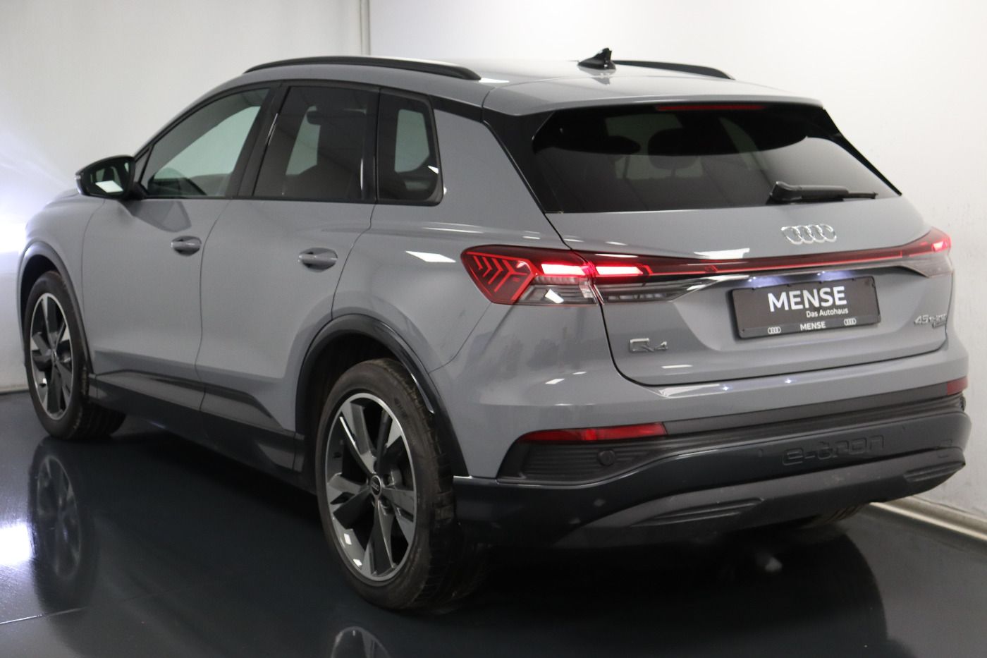 Fahrzeug autohaus mense Fahrzeugabbildung Audi Q4 e-tron 45 quattro AHK|Standhzg|LED|Navi