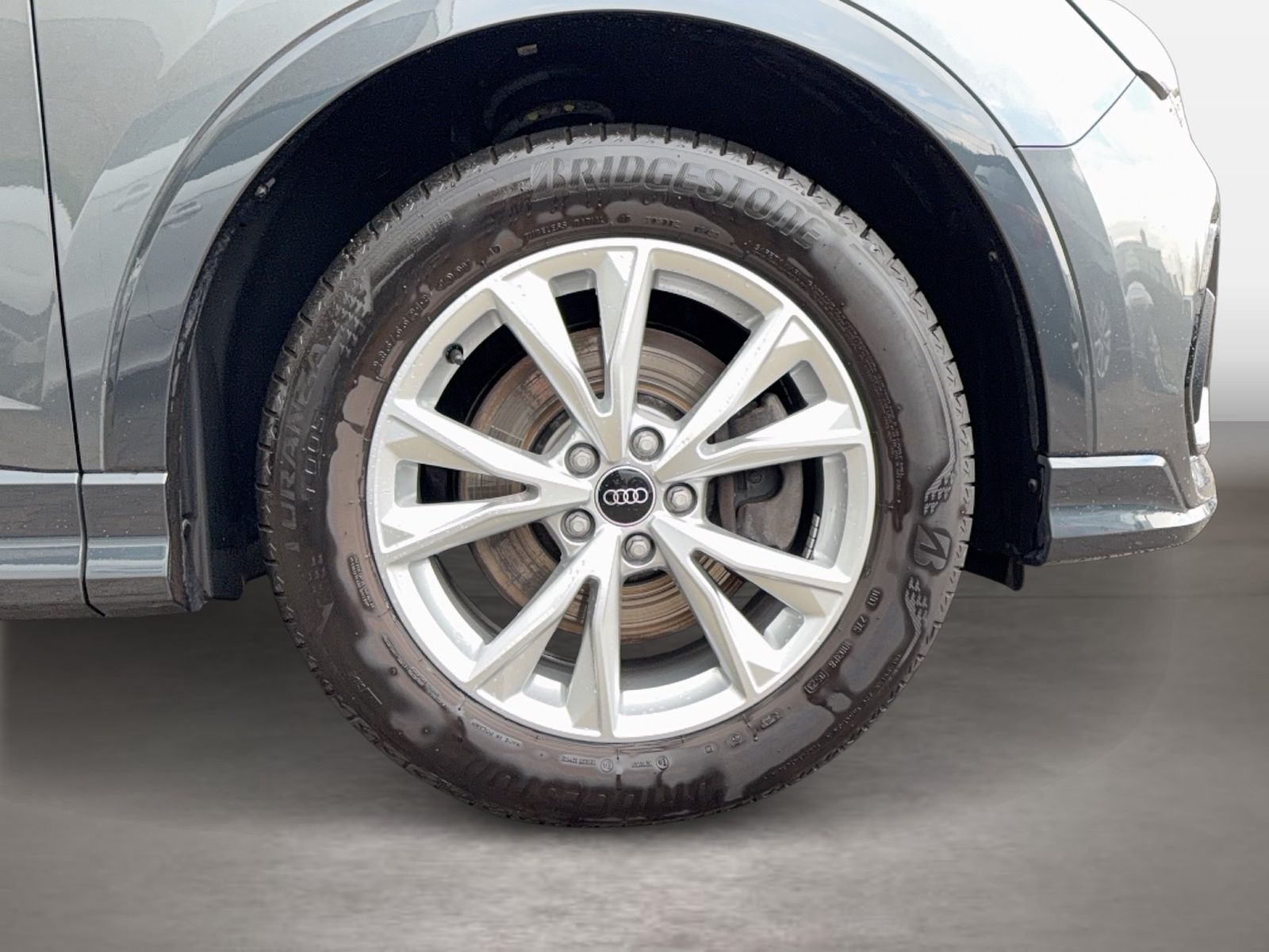 Fahrzeugabbildung Audi Q3 Sportback 45 TFSI e S tronic S line Matrix|LM