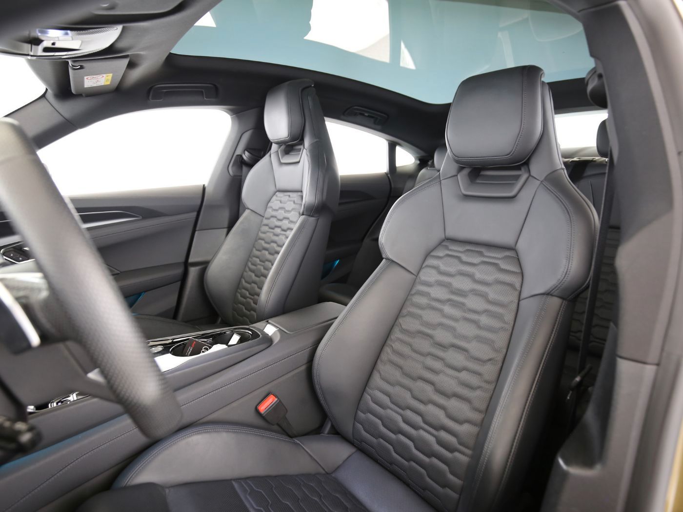 Fahrzeug autohaus mense Fahrzeugabbildung Audi e-tron GT quattro Matrix|HUD|Luft|Pano|Standhzg