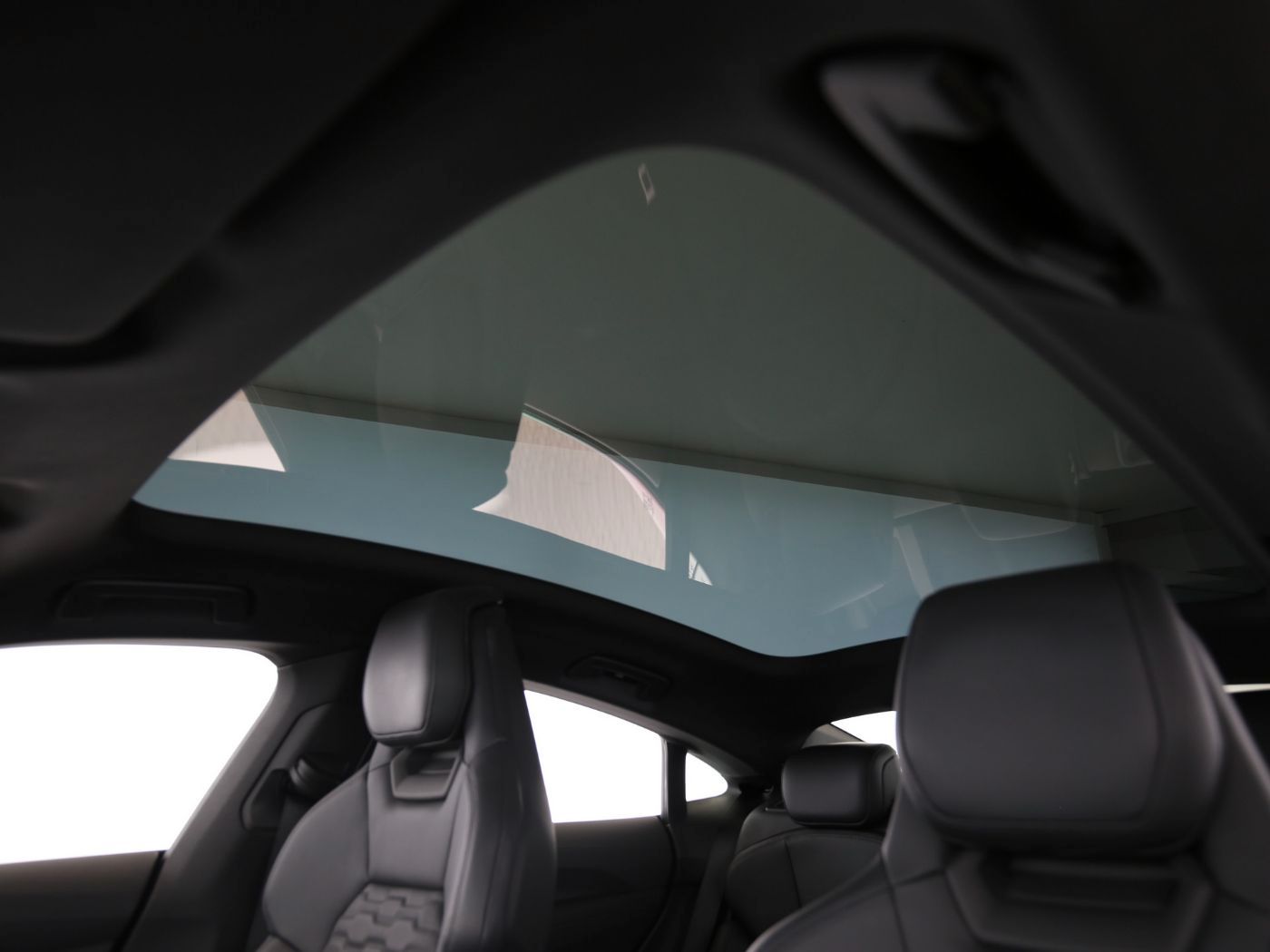 Fahrzeug autohaus mense Fahrzeugabbildung Audi e-tron GT quattro Matrix|HUD|Luft|Pano|Standhzg