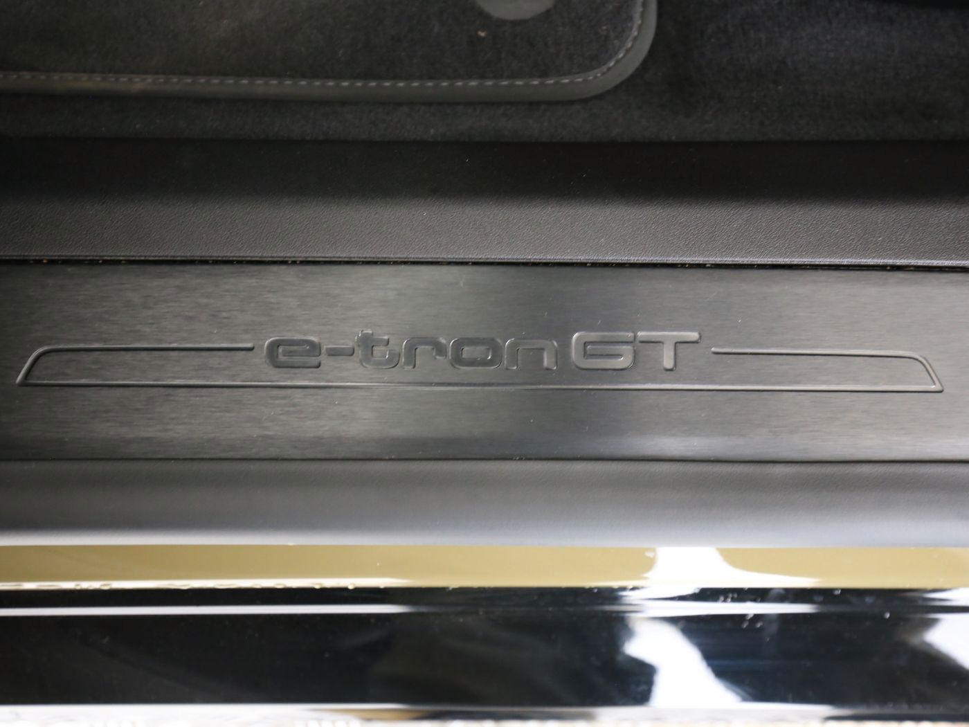 Fahrzeug autohaus mense Fahrzeugabbildung Audi e-tron GT quattro Matrix|HUD|Luft|Pano|Standhzg