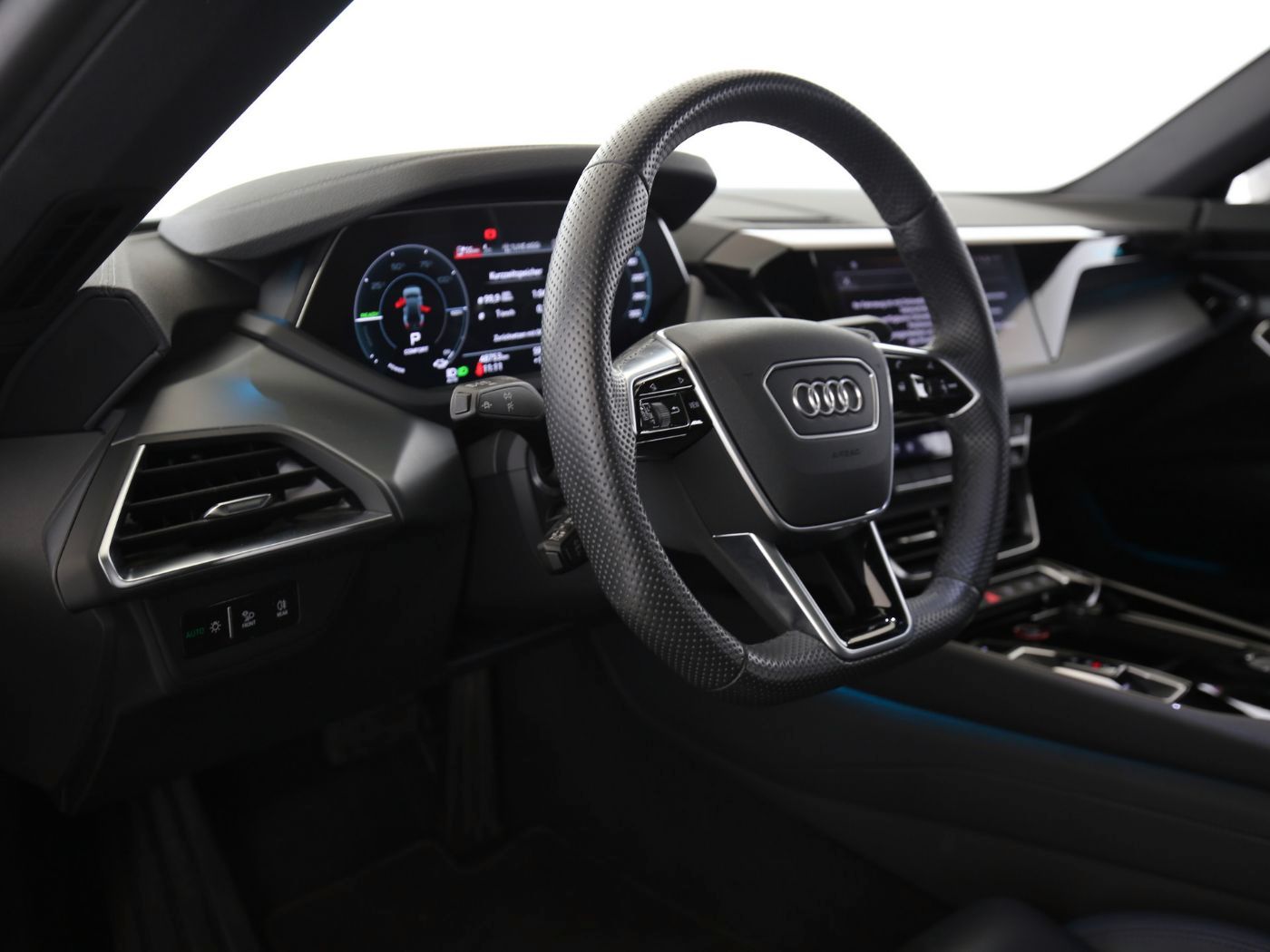 Fahrzeug autohaus mense Fahrzeugabbildung Audi e-tron GT quattro Matrix|HUD|Luft|Pano|Standhzg