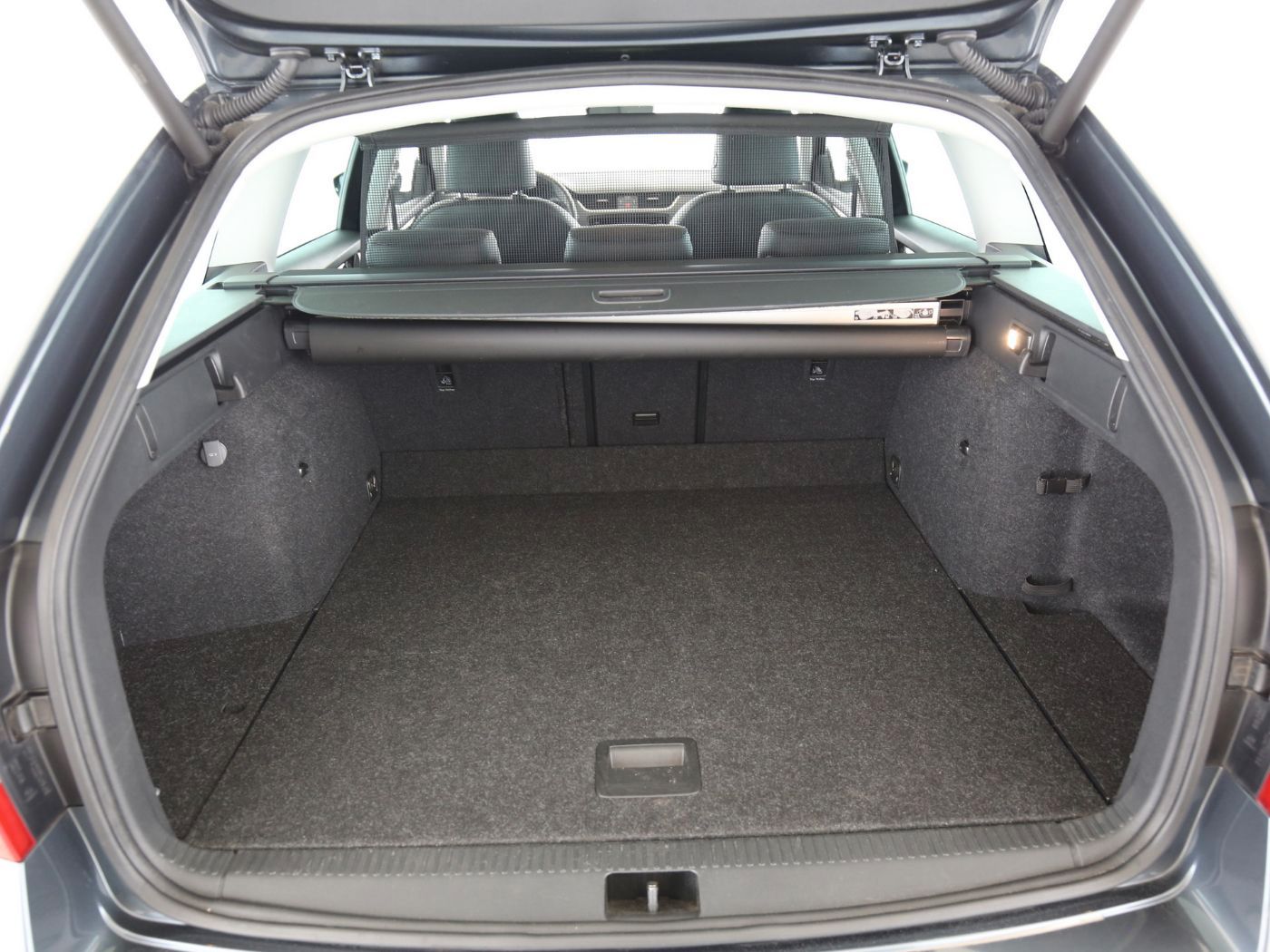 Fahrzeug autohaus mense Fahrzeugabbildung SKODA Octavia Combi 1.0 TSI Style Navi|Facelift|PDC