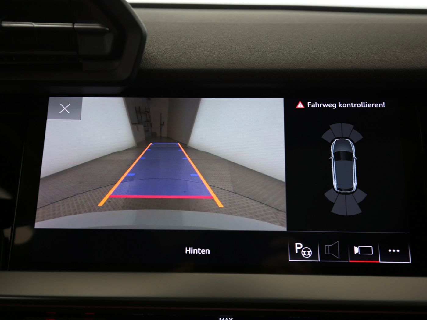 Fahrzeug autohaus mense Fahrzeugabbildung Audi RS 3 Sportback 2.5 TFSI quattro S tronic Matrix