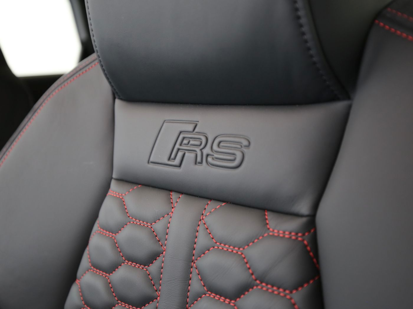 Fahrzeug autohaus mense Fahrzeugabbildung Audi RS 3 Sportback 2.5 TFSI quattro S tronic Matrix