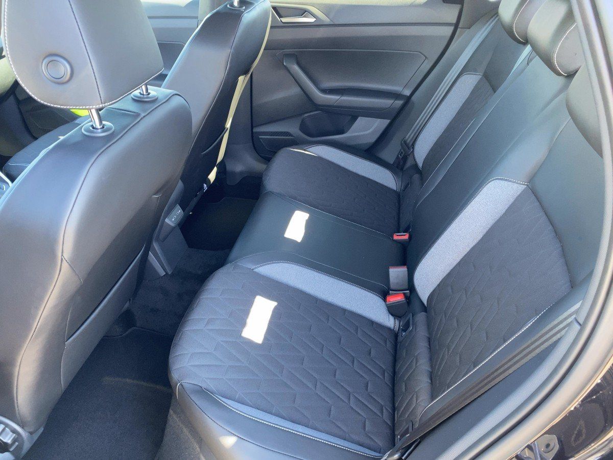 Fahrzeugabbildung Volkswagen Polo 1.0 TSI DSG Energy Kamera SideAssist Nav AC