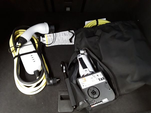 Fahrzeugabbildung Volkswagen Golf VIII GTE DSG IQ.Light|Matrix|CarPlay|AHK|LM