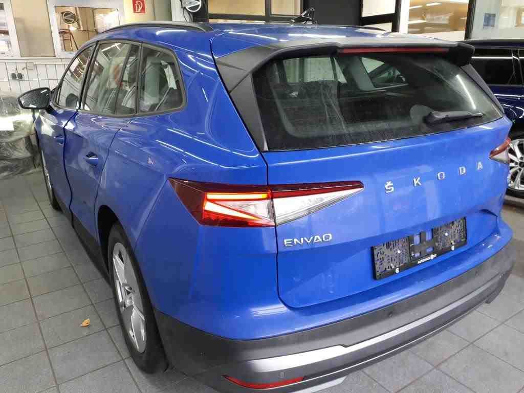 Fahrzeugabbildung SKODA Enyaq 50 Loft LED|VirtualCP|KlimaA|LaneAss|PDC