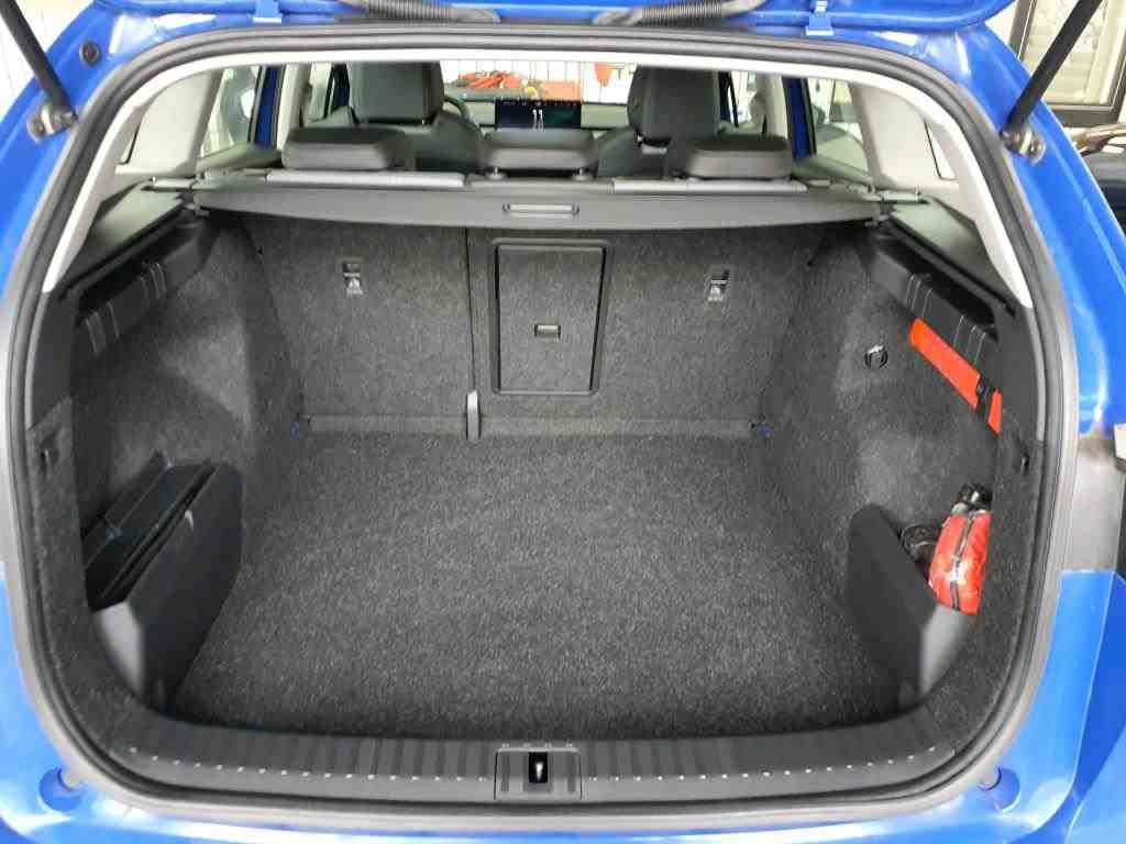 Fahrzeugabbildung SKODA Enyaq 50 Loft LED|VirtualCP|KlimaA|LaneAss|PDC