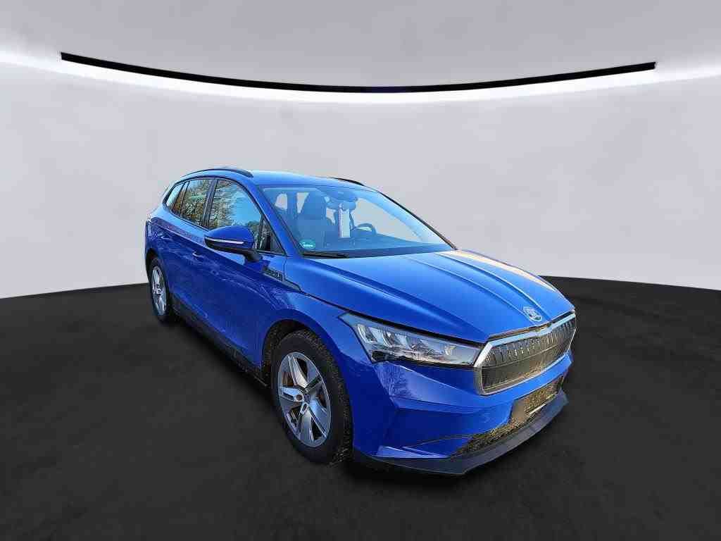 Fahrzeugabbildung SKODA Enyaq 50 Loft LED|VirtualCP|KlimaA|LaneAss|PDC