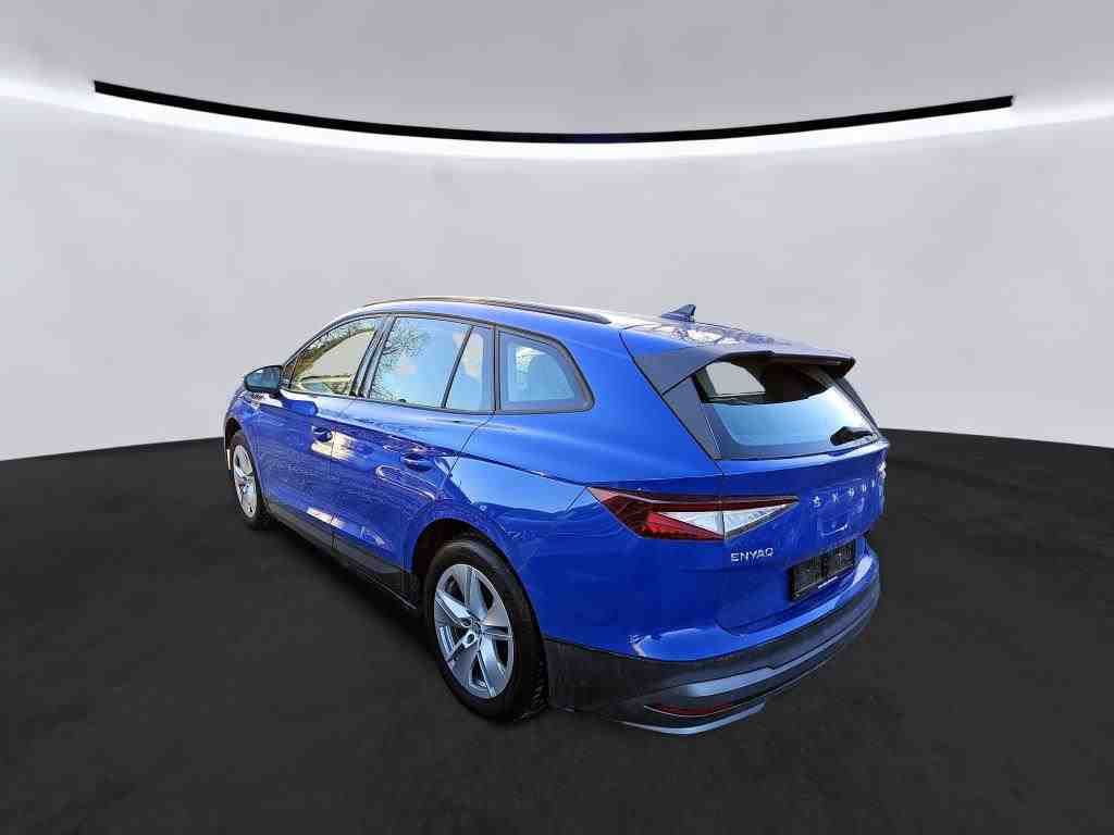 Fahrzeugabbildung SKODA Enyaq 50 Loft LED|VirtualCP|KlimaA|LaneAss|PDC