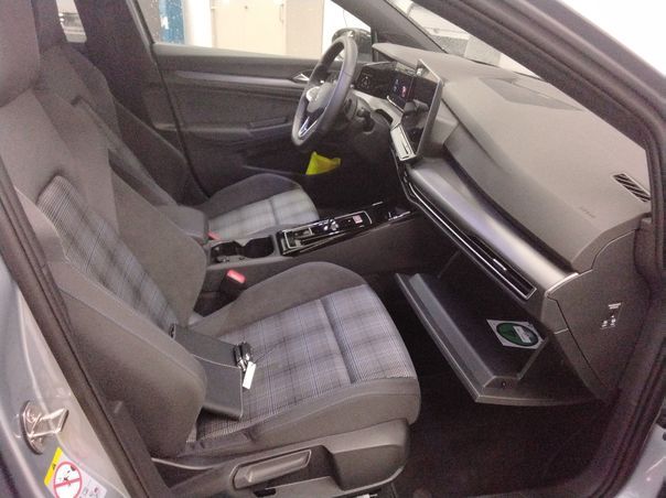 Fahrzeugabbildung Volkswagen Golf VIII GTE DSG IQ.Light|Matrix|CarPlay|HUD|LM