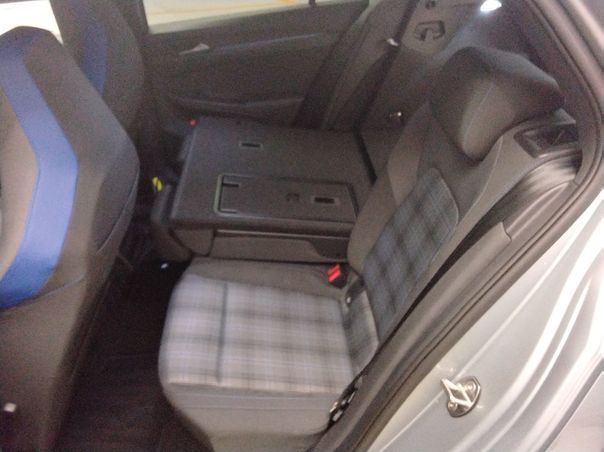 Fahrzeugabbildung Volkswagen Golf VIII GTE DSG IQ.Light|Matrix|CarPlay|HUD|LM