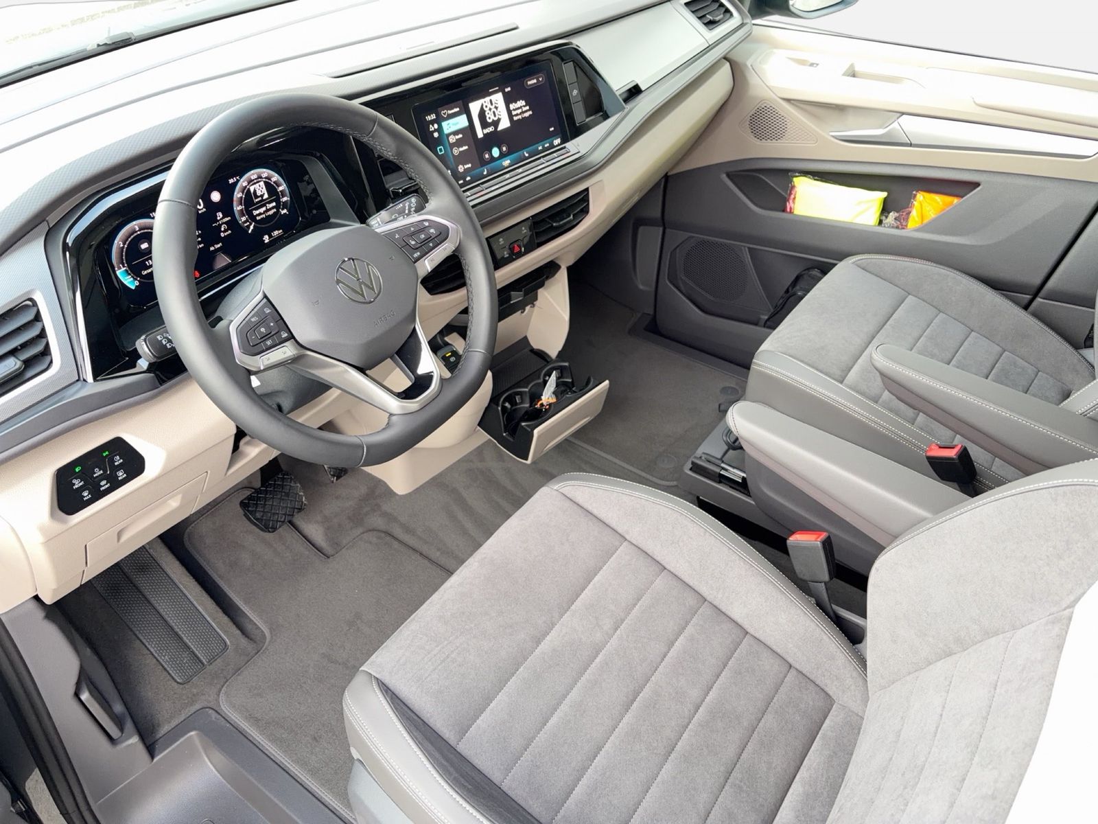 Fahrzeugabbildung Volkswagen NFZ California Beach Camper 2.0 l TDI 110 kW DSG